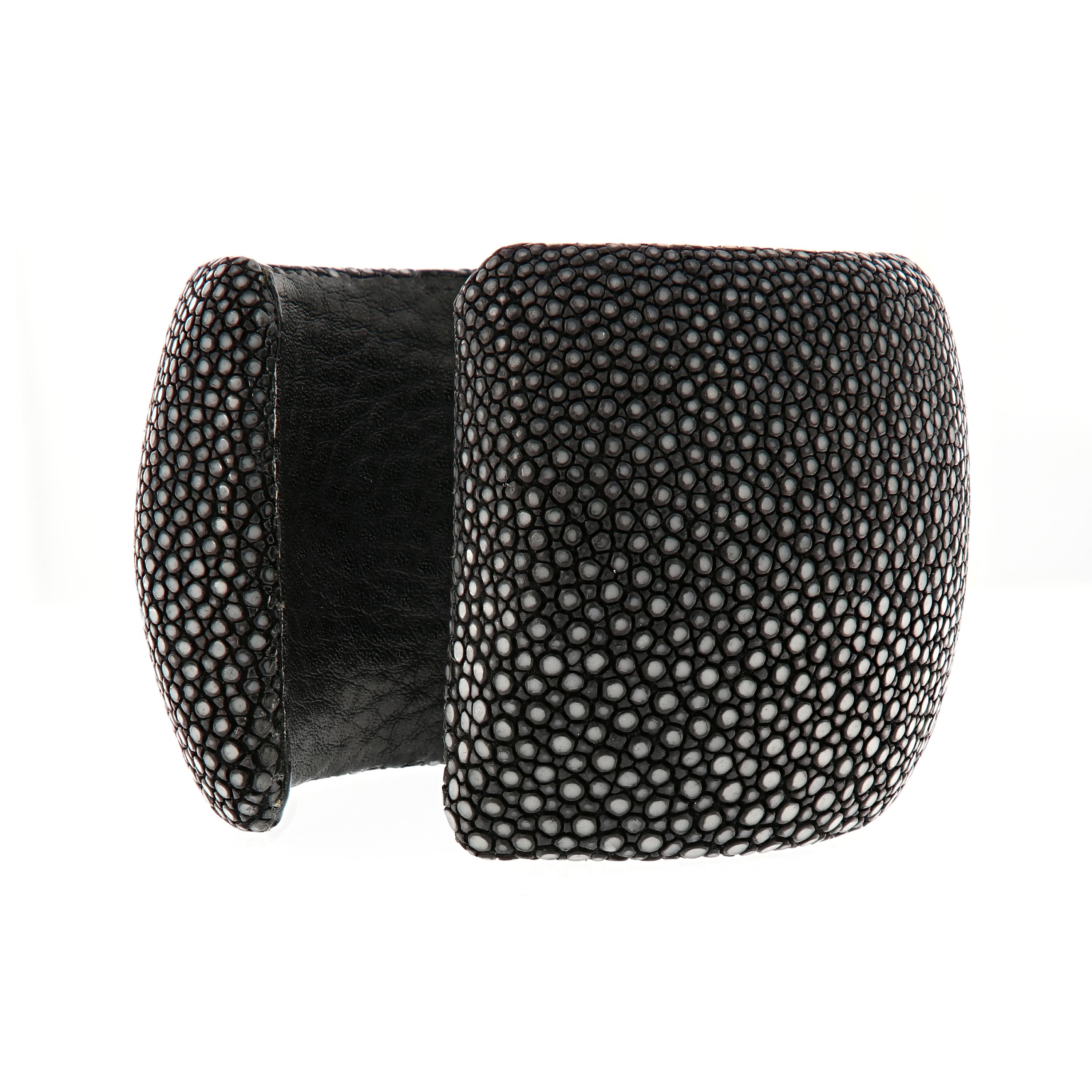 Women's Loree Rodkin Wide Cuff Shagreen Diamond Bracelet