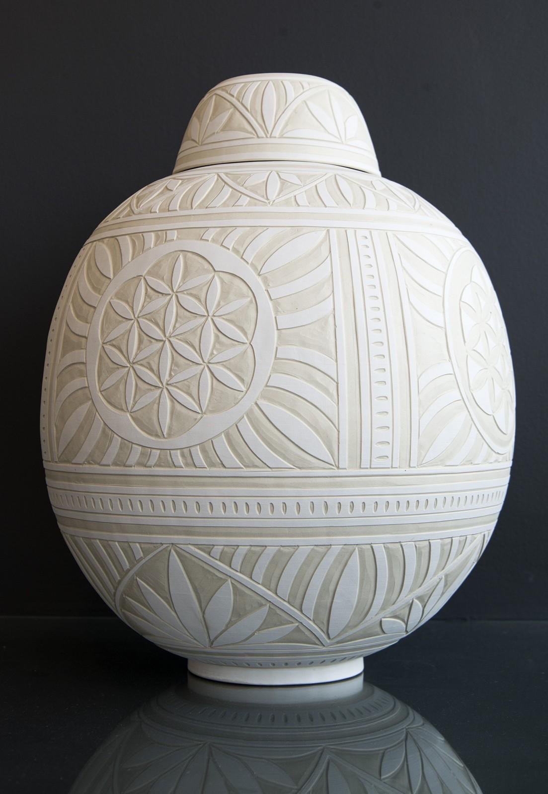 Large Engraved Ginger Jar - decorative, detailed, handcrafted, porcelain vessel - Sculpture by Loren Kaplan
