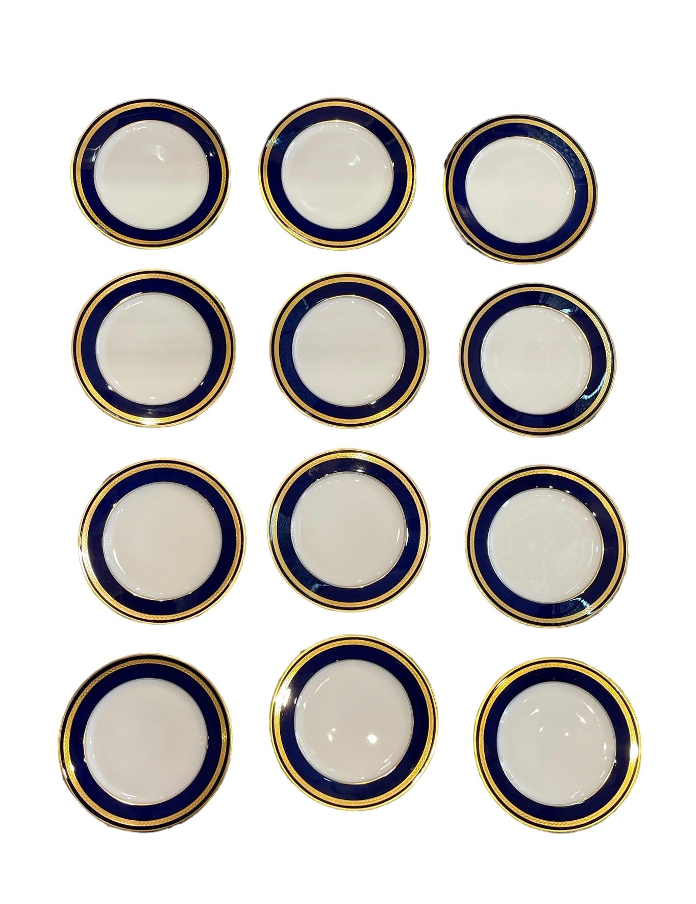 Lorenz Hutschenreuter, Monarch Set of 12 Dinner Plates and 12 Salad Plates For Sale 6