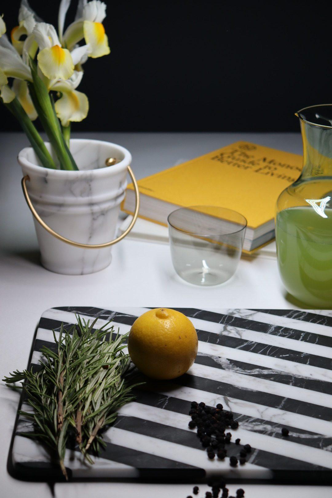 Italiano Lorenza Bozzoli Arabescato Marble Handmade Bucket Vessel Vase, Editions Milano in vendita
