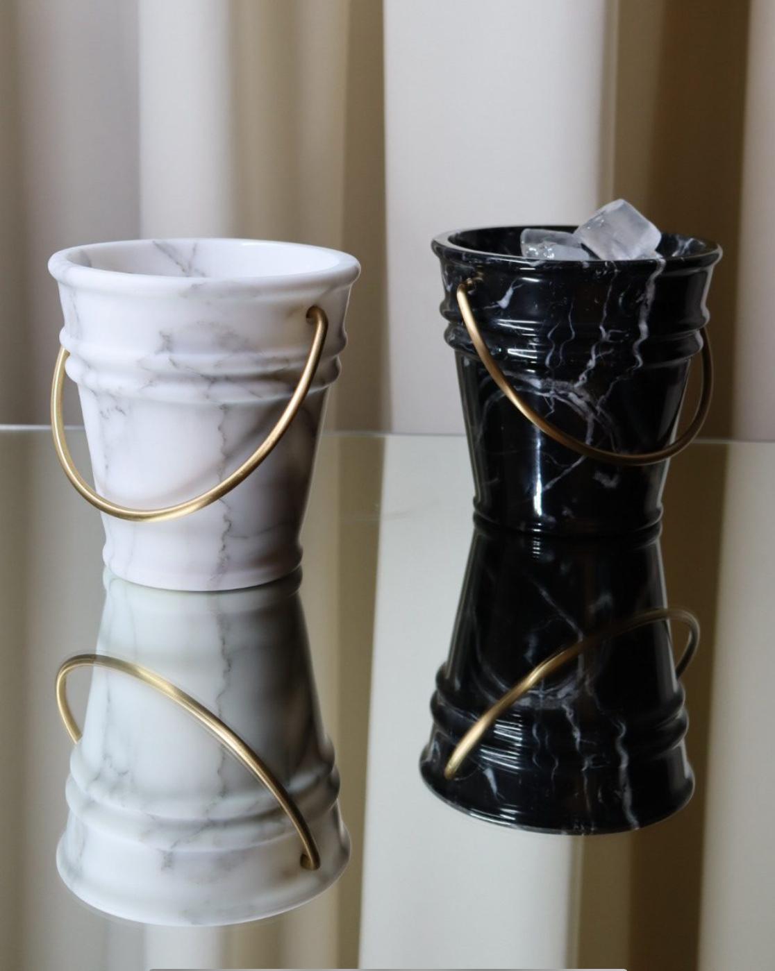 Lorenza Bozzoli Arabescato Marble Handmade Bucket Vessel Vase, Editions Milano in vendita 1