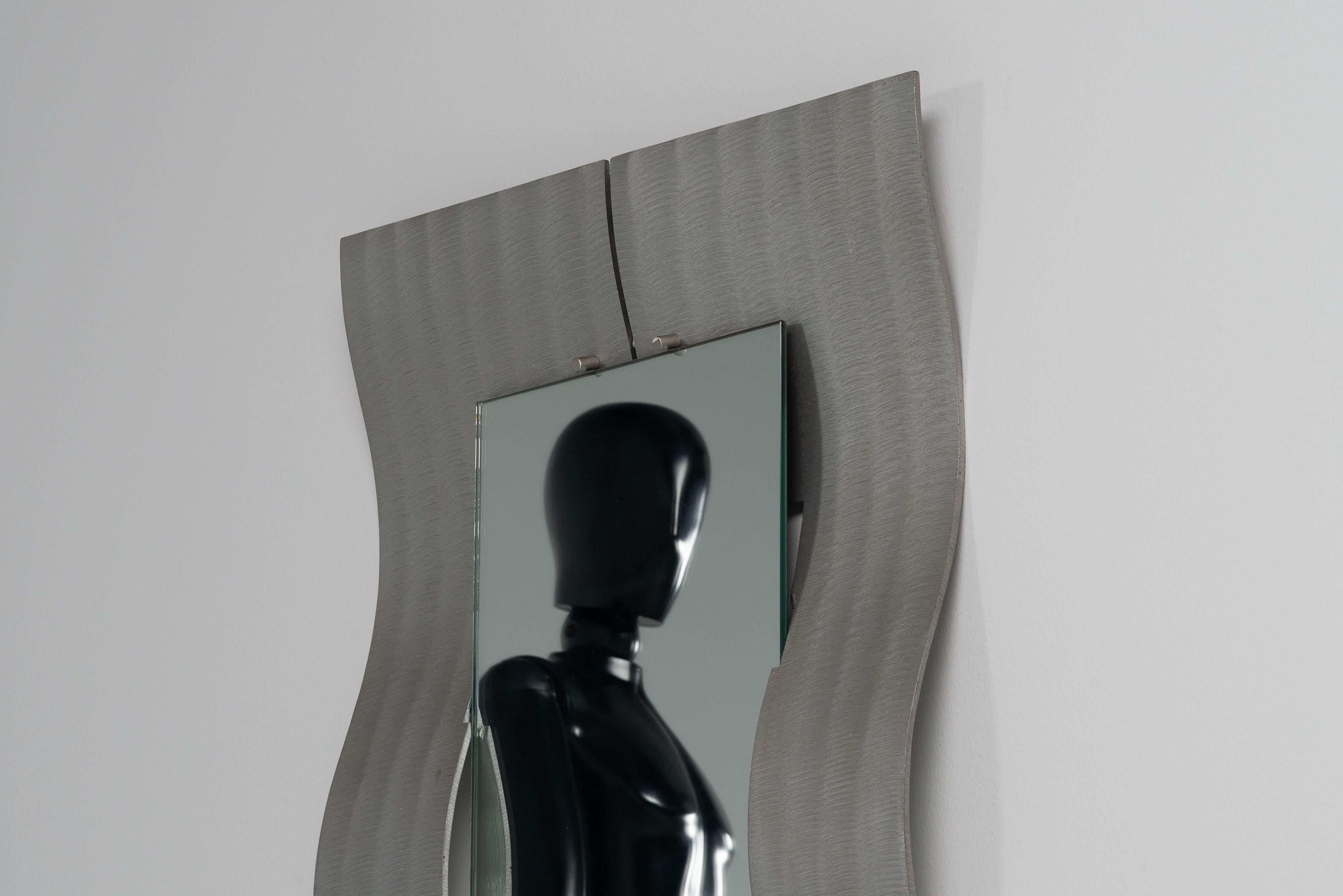 Lorenzo Burchiellaro espejo de pared ondulado Italia 1975 en venta 5