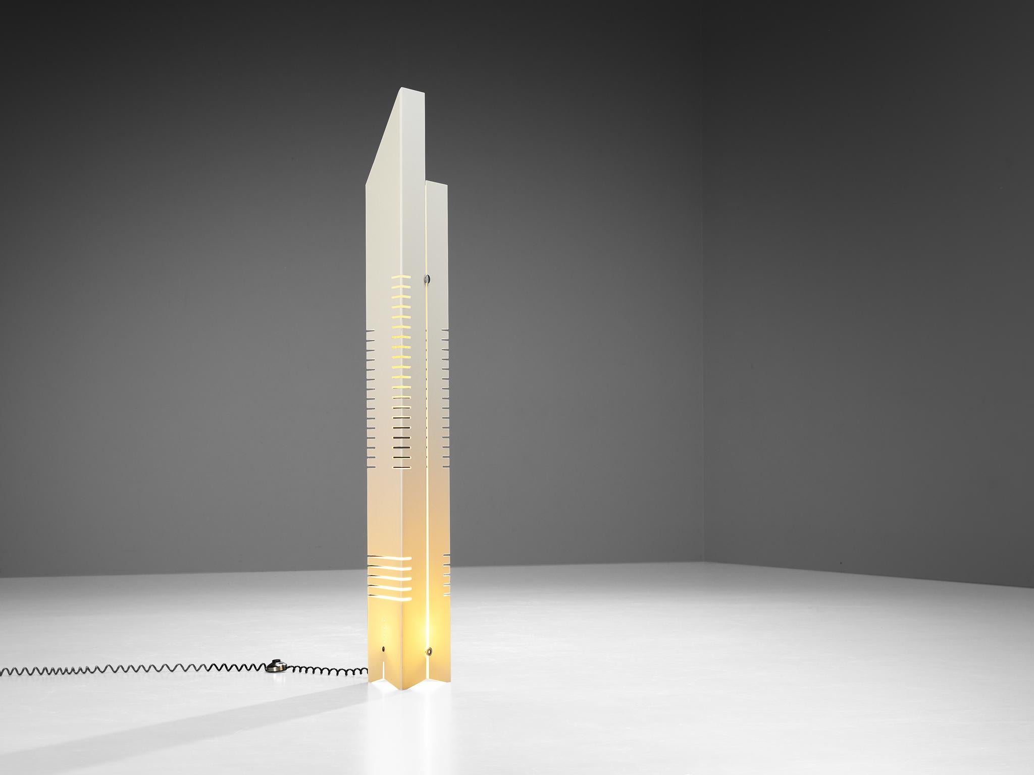 Lorenzo Carmellini & Enrico Tronconi for Tronconi, 'Il Personaggi' floor lamp, acrylic, Italy, 1972

This Post Modern floor lamp is designed by Italian designer duo Lorenzo Carmellini & Enrico Tronconi in 1972. It catches the eye due to its large