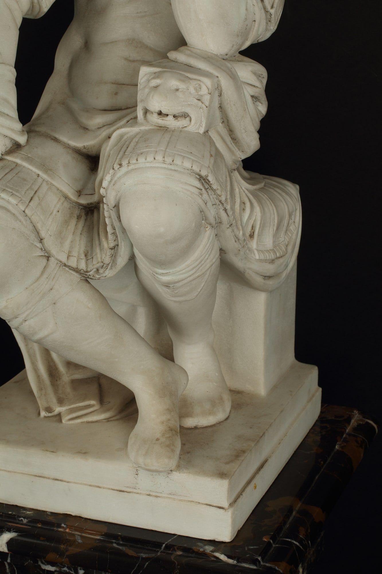 XIX secolo Scultura in marmo di Lorenzo de Medici dopo Michelangelo in vendita