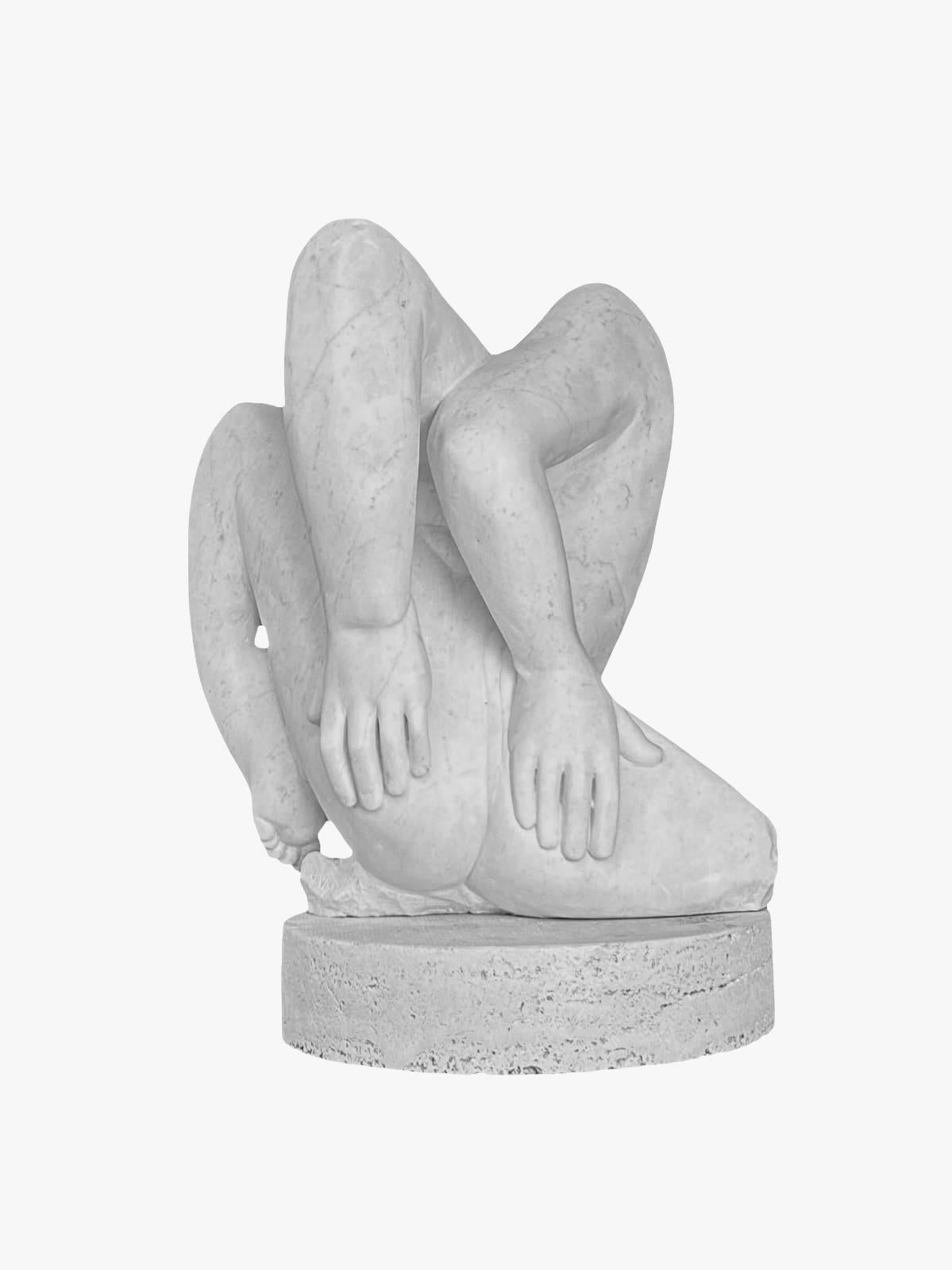 Escultura moderna abstracta de mármol blanco de Carrara del escultor italiano contemporáneo Lorenzo Vignoli, que interpreta referencias clásicas e influencias mediterráneas contemporáneas

Embrione II de Lorenzo Vignoli
dimensiones de la obra: 22