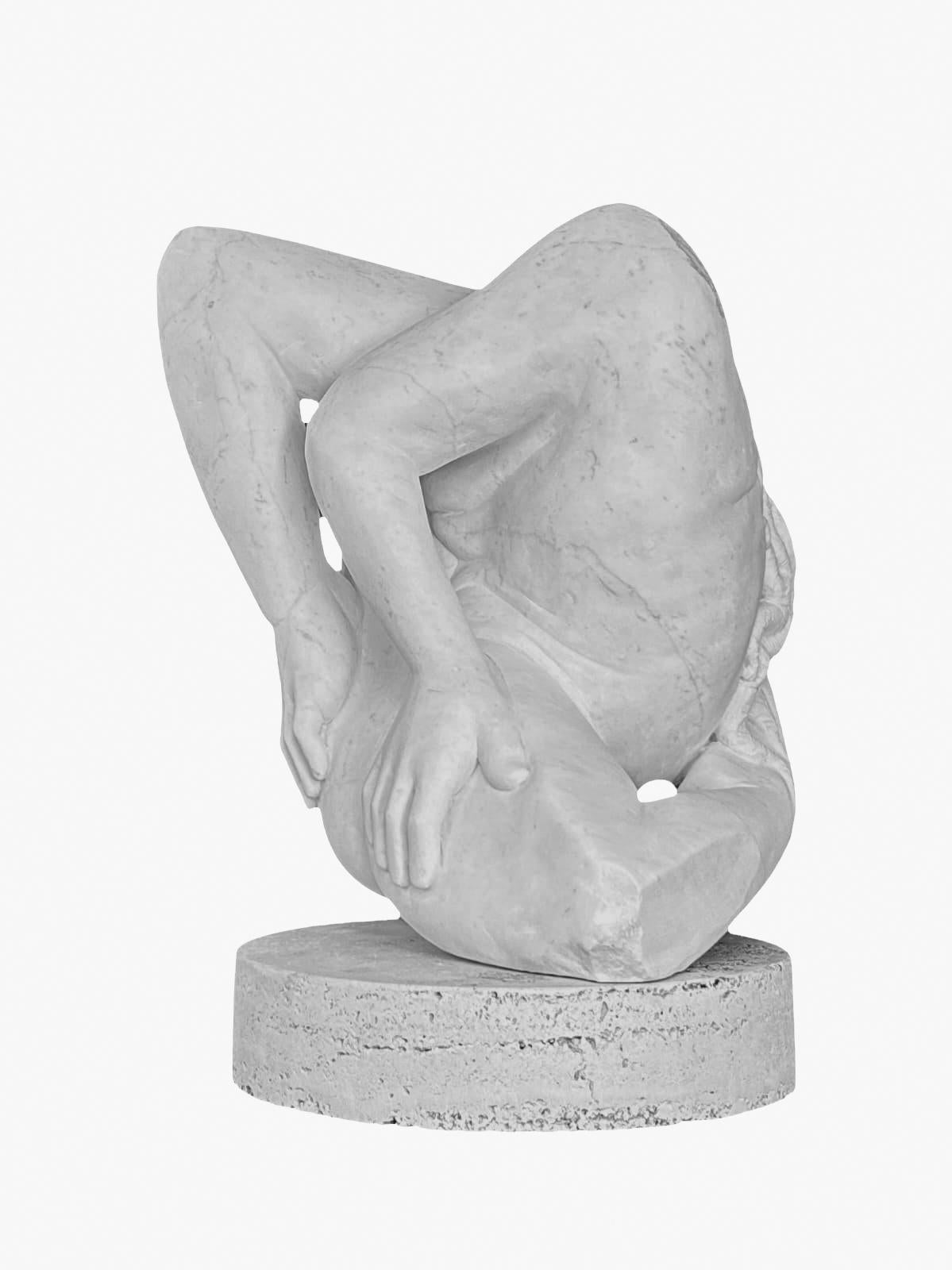 Embrione II - escultura figurativa contemporánea de mármol italiano tallada a mano en venta 1