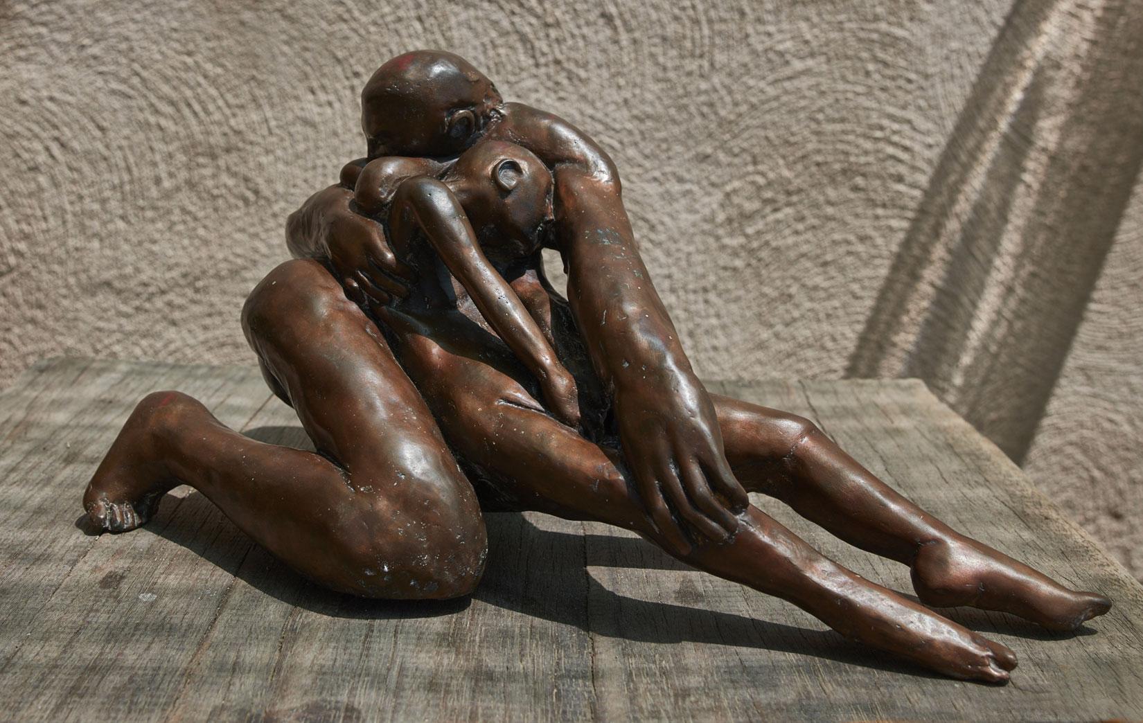 Pieta III - contemporary tabletop figurative bronze sculpture For Sale 4