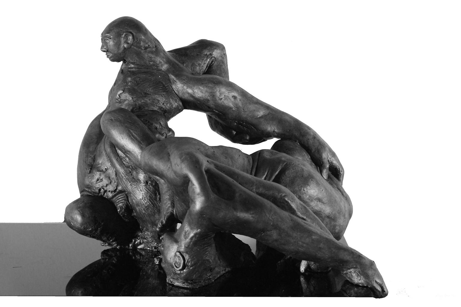 Lorenzo Vignoli Abstract Sculpture - Relazioni Amore II - contemporary Italian figurative tabletop bronze sculpture