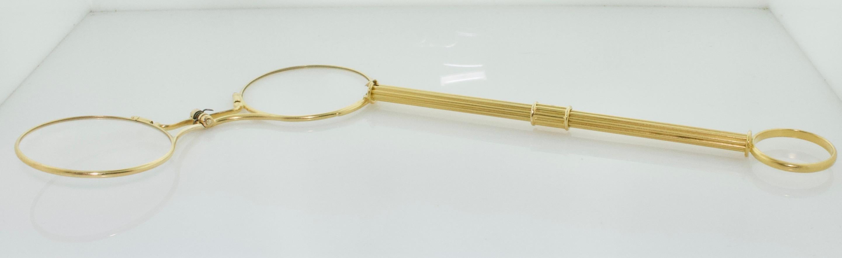 Lorgnette in 18 Karat Yellow Gold circa 1900 with Spring Action In Excellent Condition In Wailea, HI