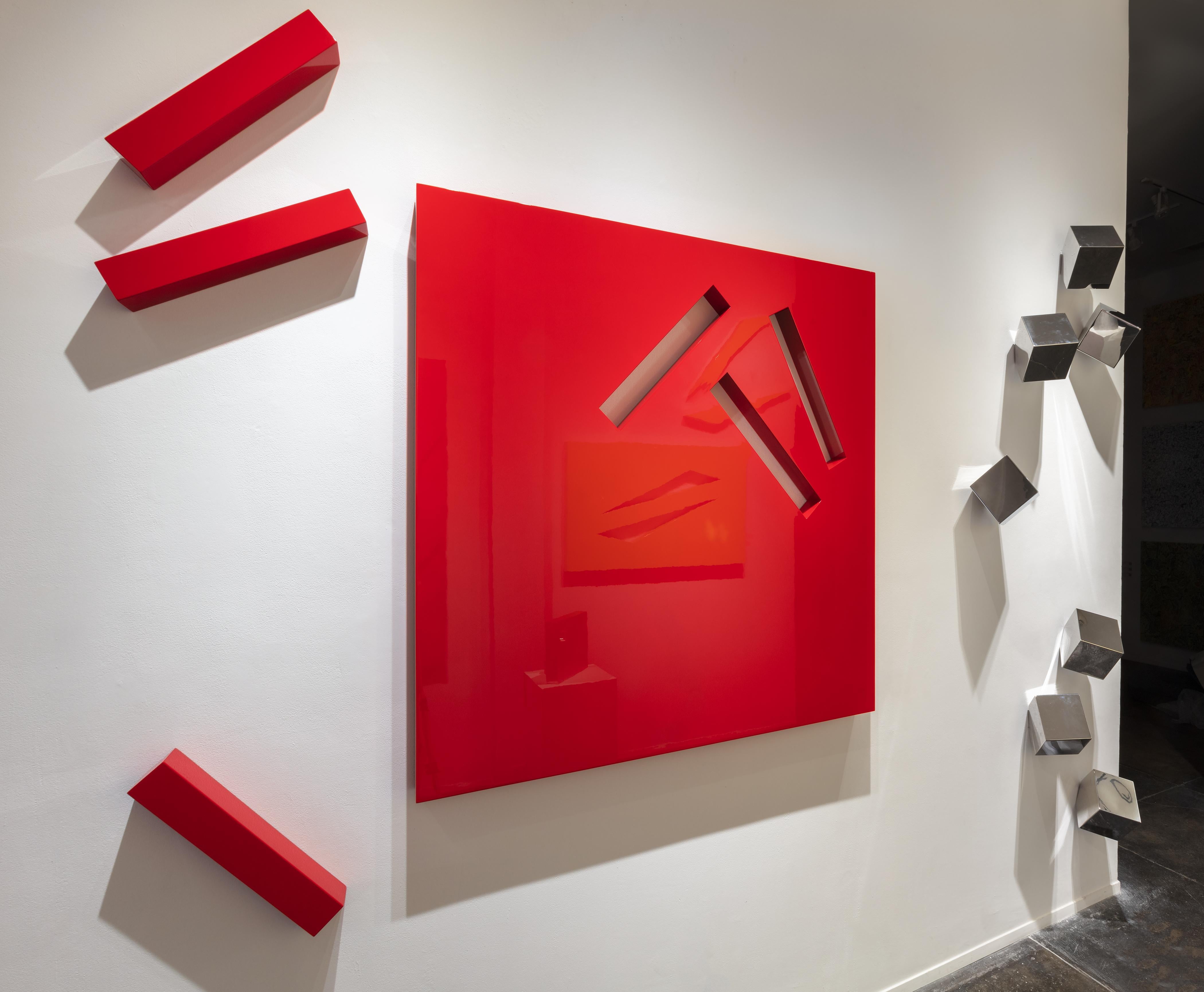 Patience (rouge) - Contemporain Sculpture par  Lori Cozen-Geller