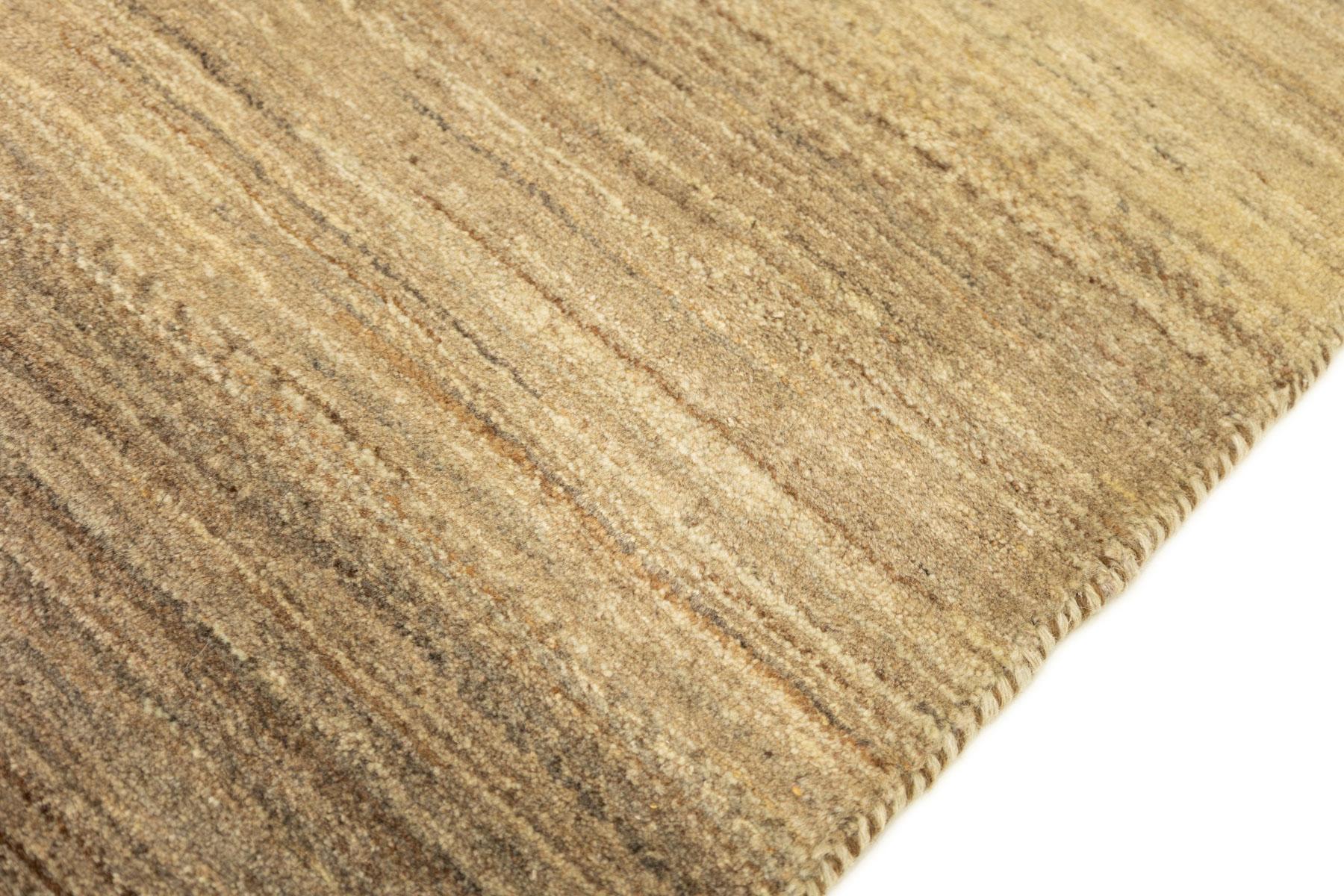 XXI secolo e contemporaneo Gabbeh Lori, annodato a mano, 8,2 × 6,7 piedi - Beige naturale e marrone sfumato in vendita