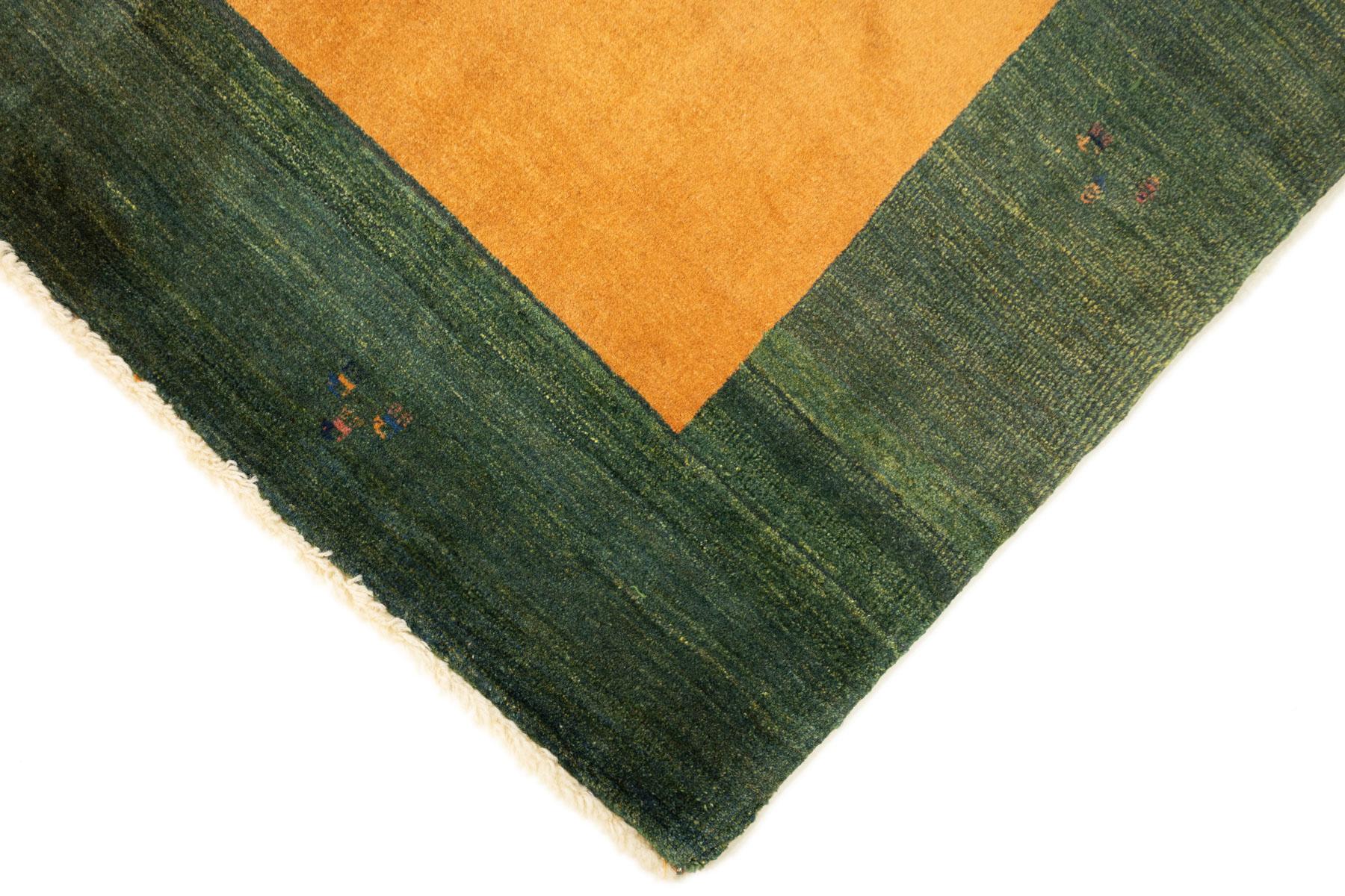 Lori Gabbeh Teppich, handgeknüpft, 7,5 × 5,5 ft - Gelb und Grün im Zustand „Neu“ im Angebot in North Bergen, NJ