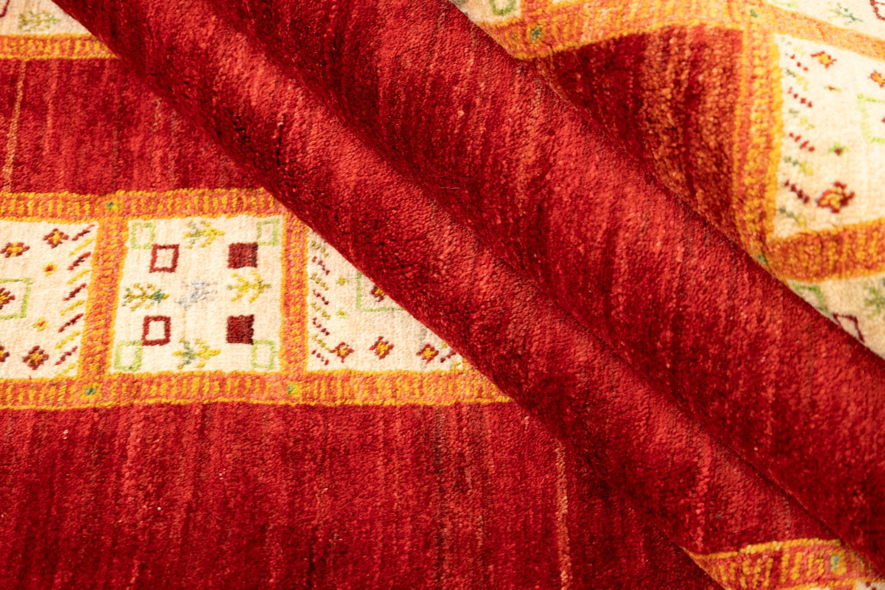 Lana Tappeto Lori Gabbeh, annodato a mano, 8,3 × 5,6 piedi - Rosso intenso e avorio in vendita