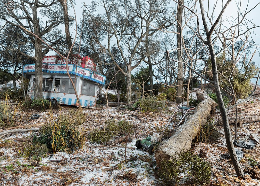 Landscape Photograph Lori Nix and Kathleen Gerber - Concession d'art