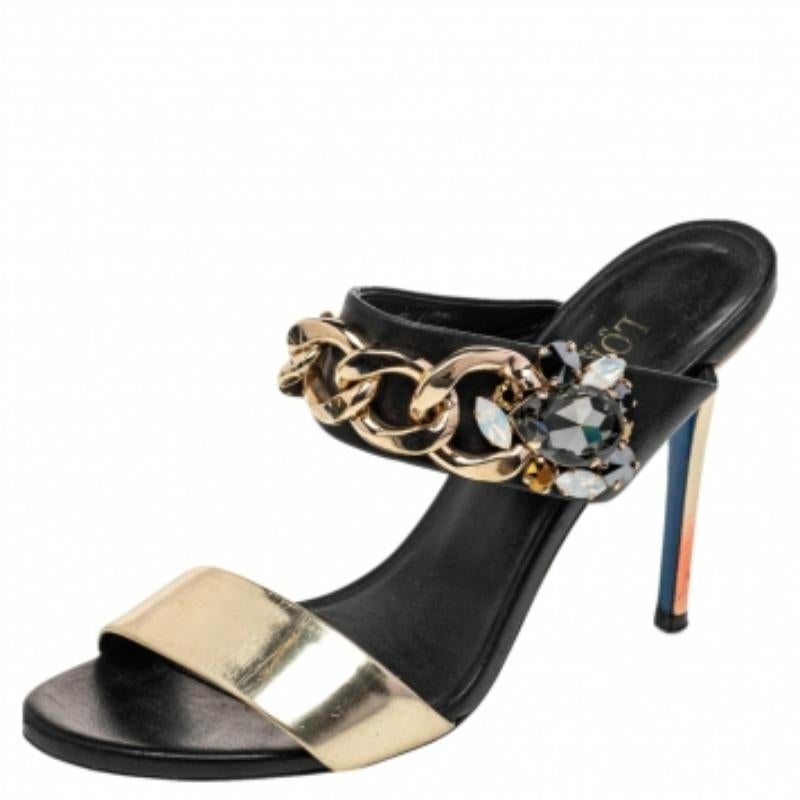 This beautiful pair of leather sandals will bring you a confident, comfortable walk. Embellished with chain detailing and set on 11 cm heels, these uber-stylish slide sandals are perfect for any season. The Loriblu pair will be a prized buy.
