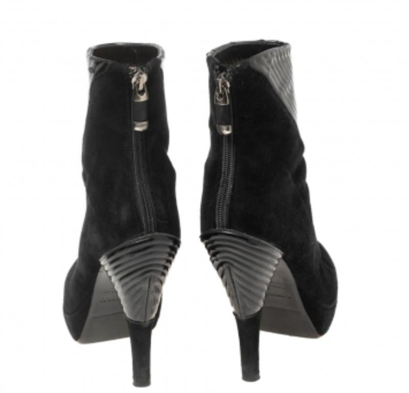 Noir Loriblu Black Suede and Leather Ankle Boots Size 37 en vente