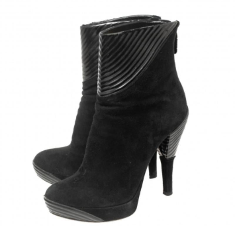 Loriblu Black Suede and Leather Ankle Boots Size 37 en vente 2