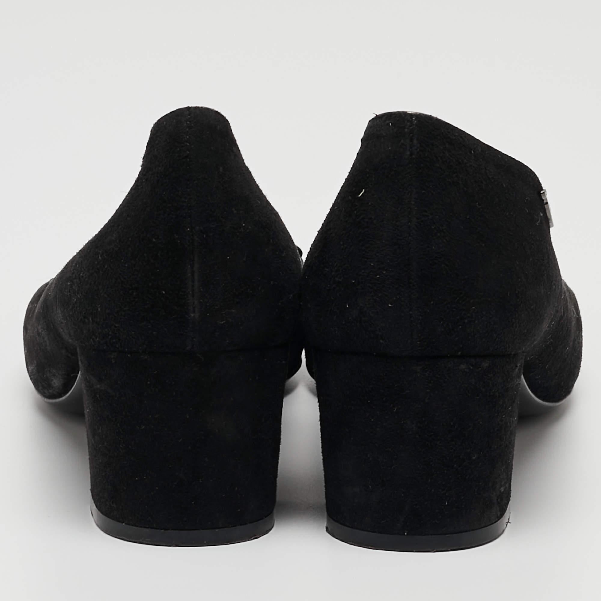 Loriblu Noir Suede Block Heel Loafer Pumps Size 39 en vente 1