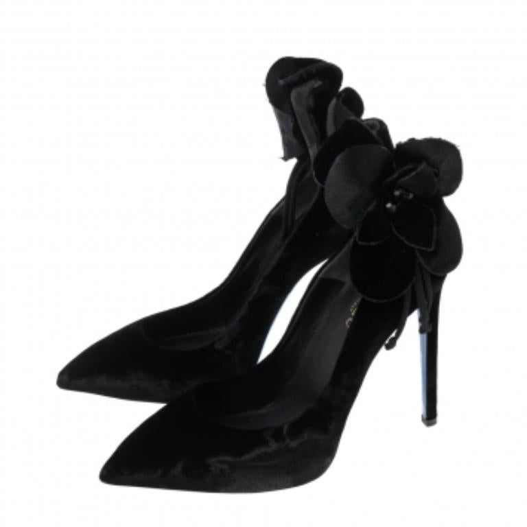 Women's Loriblu Black Velvet Flower Applique Pumps Size 40 For Sale