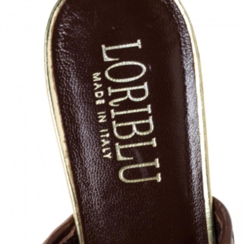 Loriblu Brown/Or Sandales à talons compensés en cuir tissé et croisé Taille 38 en vente 1