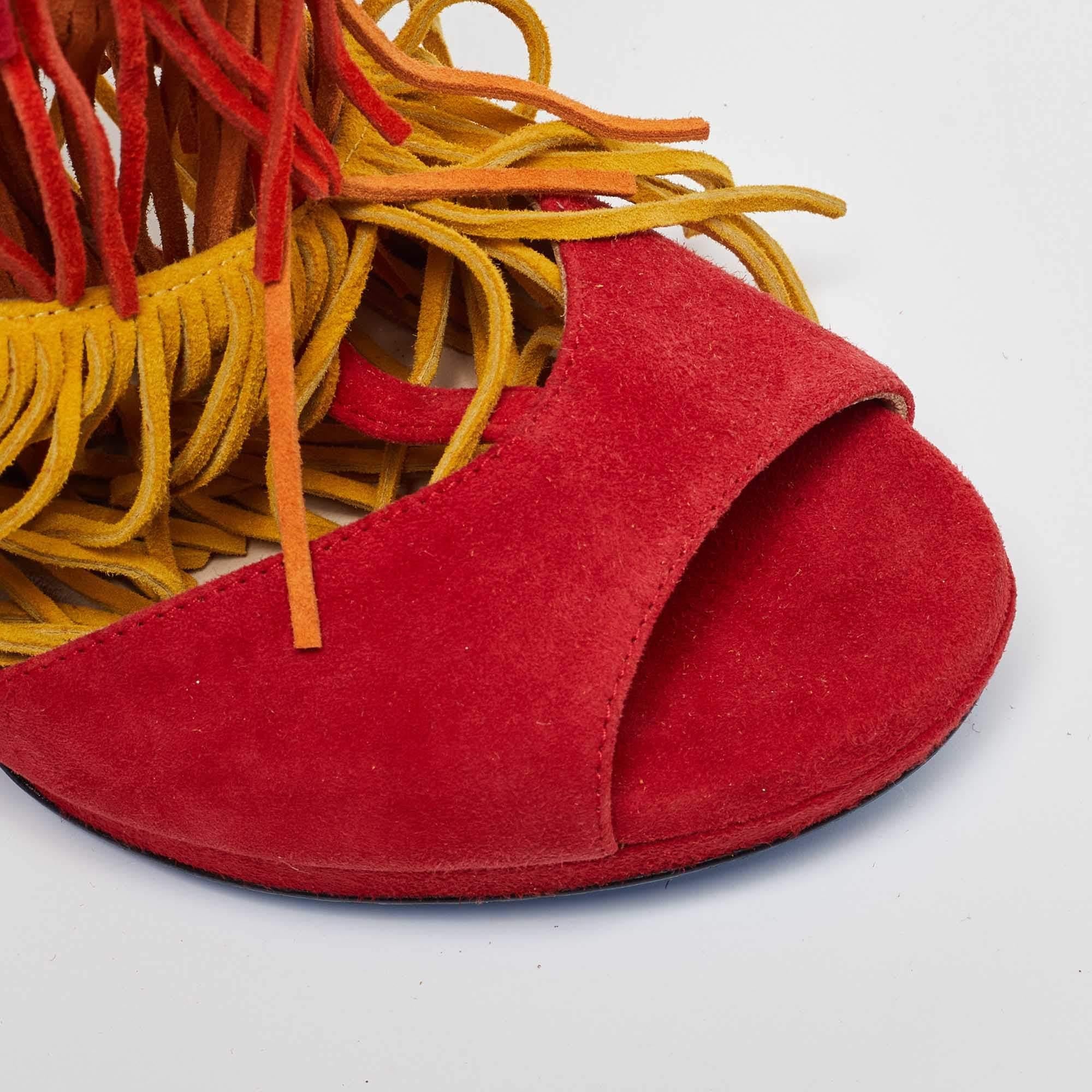 Loriblu Mehrfarbige Plateausandalen aus Wildleder mit Ausschnitt und Fransen Größe 37,5 im Angebot 2