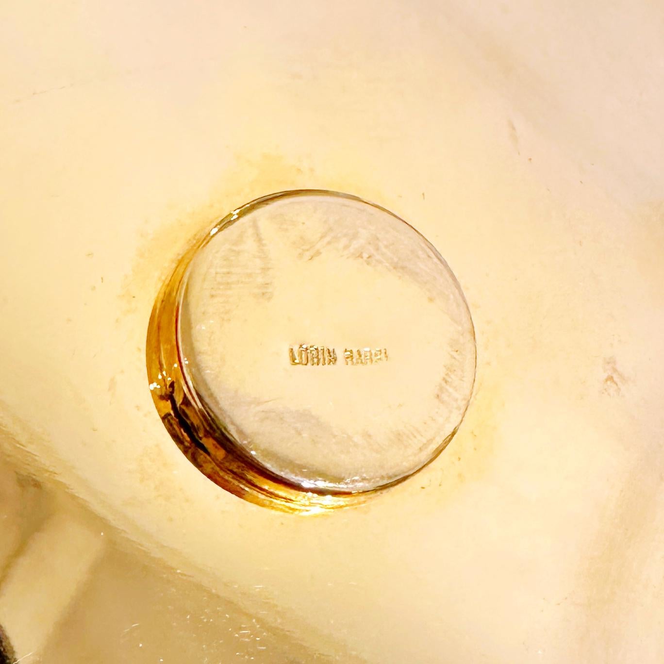 Lorin Marsh Fluted Lucite Ice Bucket with Gold Plated Lid and Trim, ca 1970s For Sale 4