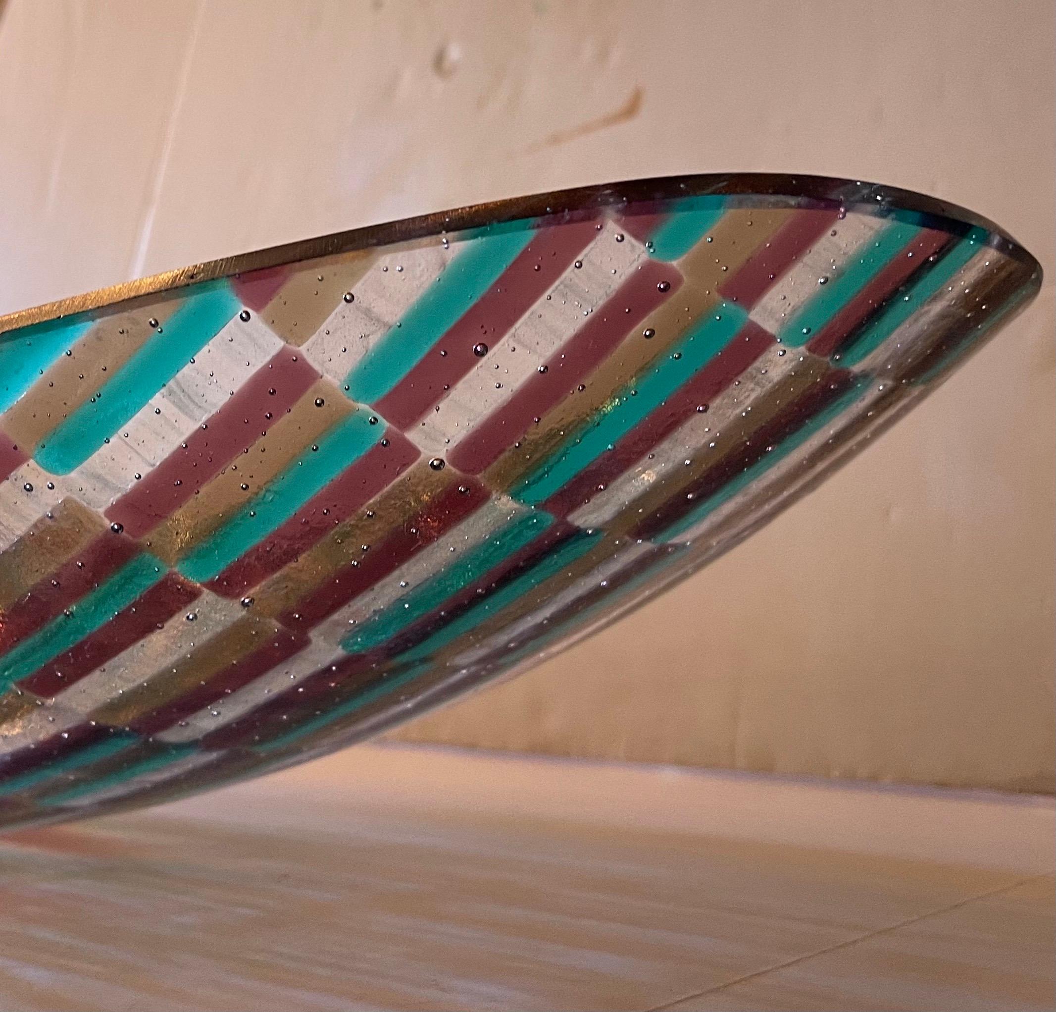 The Modern Modern Contemporary Elongated Patch Art Glass Murano Centerpiece (Centre de table en verre de Murano) Bon état - En vente à Roslyn, NY