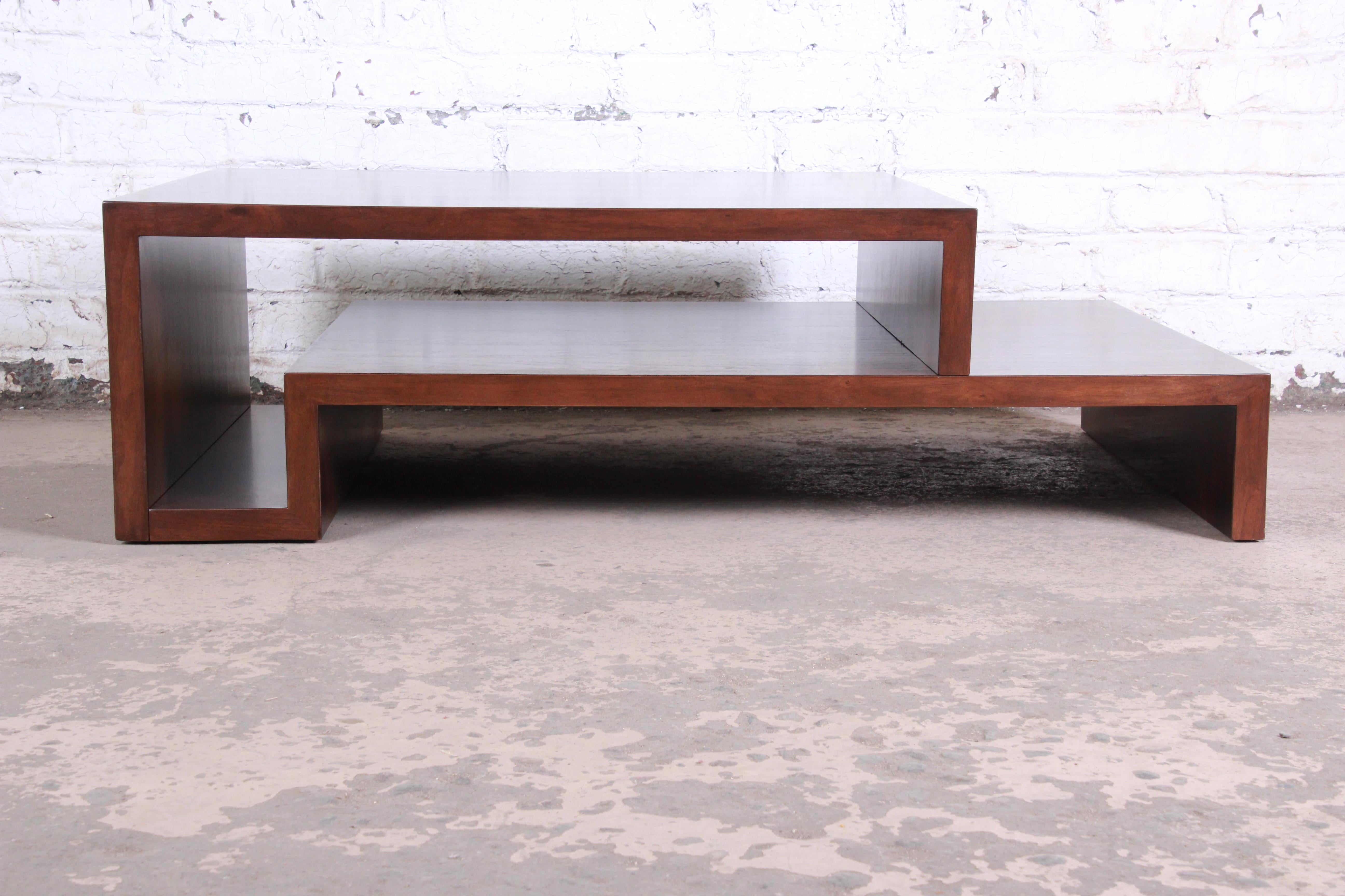 Lorin Marsh Modern Walnut Two-Tier Coffee Table, Newly Refinished In Good Condition In South Bend, IN