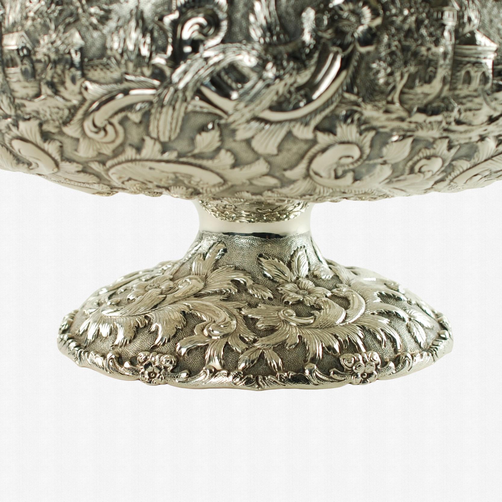 Loring Andrews Repoussé Sterling Silver Footed Centerpiece Bowl Castle Pattern In Good Condition For Sale In Cincinnati, OH