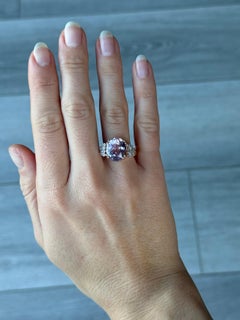Lorique Pink Kunzite und Diamant 18 Karat Gold Cocktail Ring
