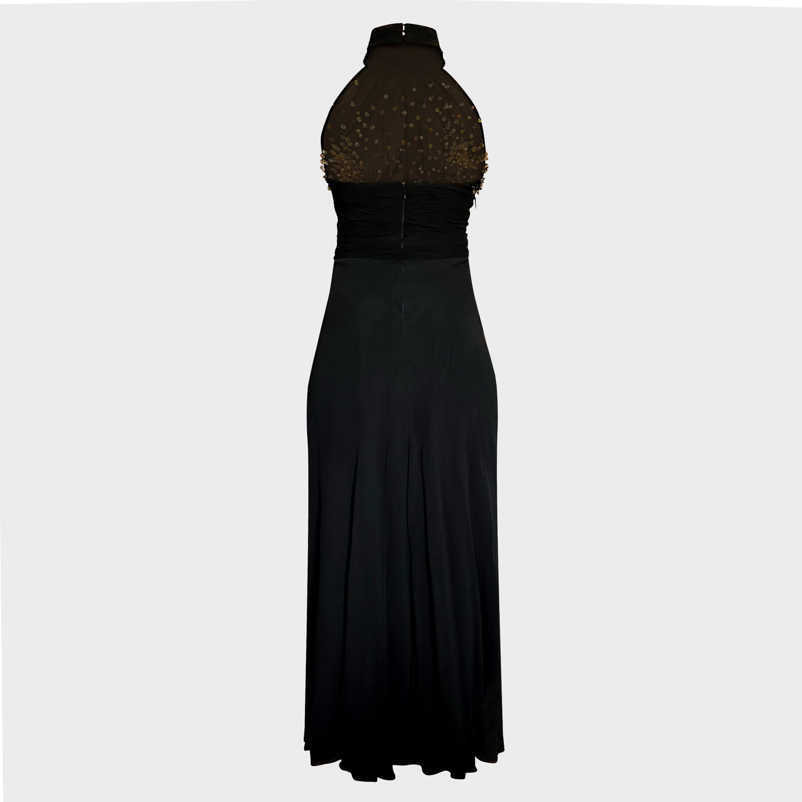 Noir Robe dos nu en soie noire avec corsage perlé de Loris Azzaro, CIRCA 1970 en vente