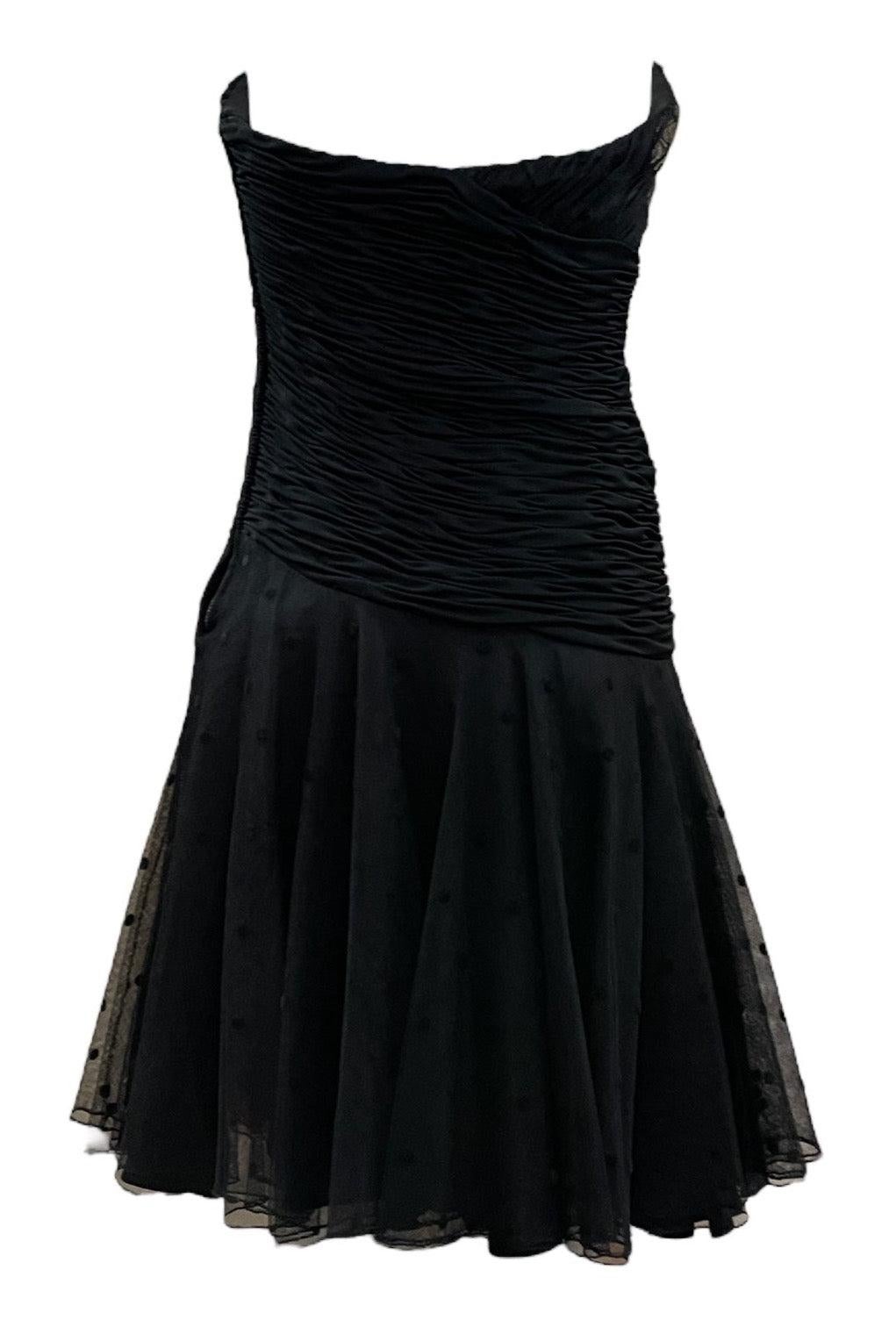 Noir Robe de soirée bustier noire avec jupon rouge de Loris Azzaro, années 1980 en vente