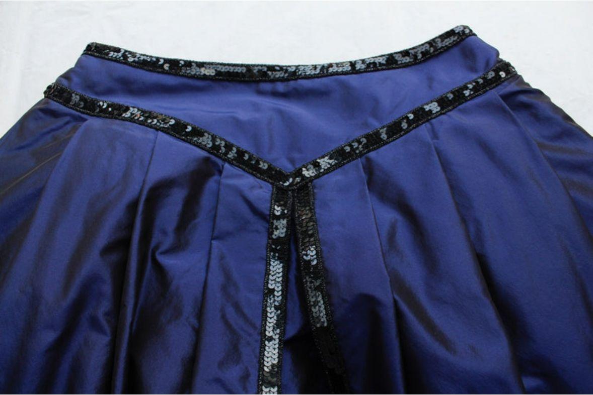 Loris Azzaro Bustier and Skirt Set in Midnight Blue Taffeta For Sale 5