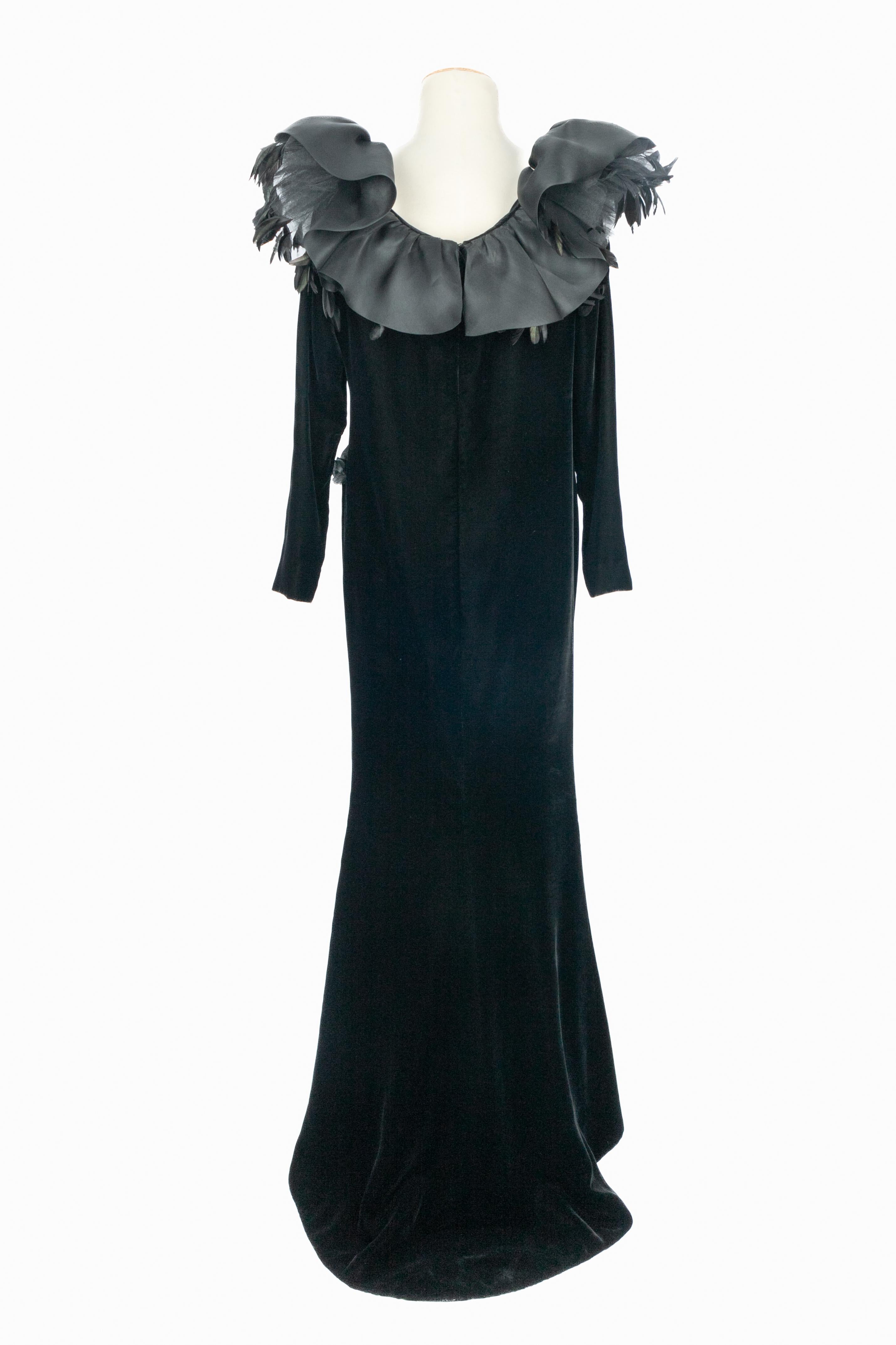 Abito in velluto di Loris Azzaro in vendita 2