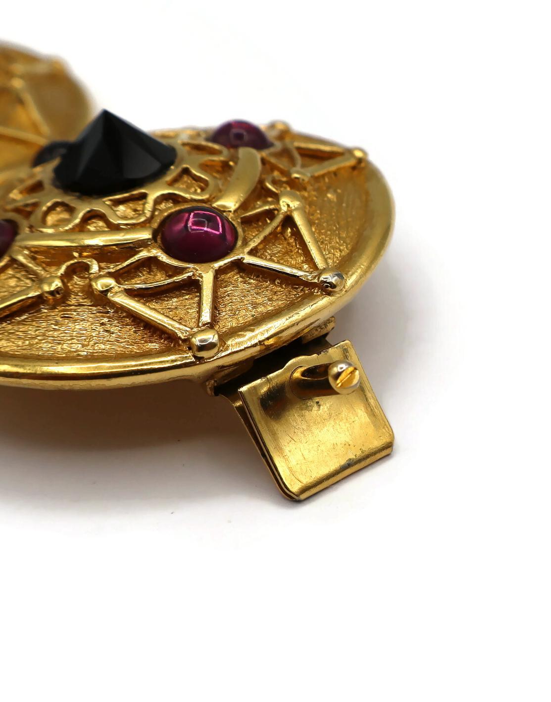 LORIS AZZARO Vintage Gold Tone Jewelled Shield Link Bracelet For Sale 11