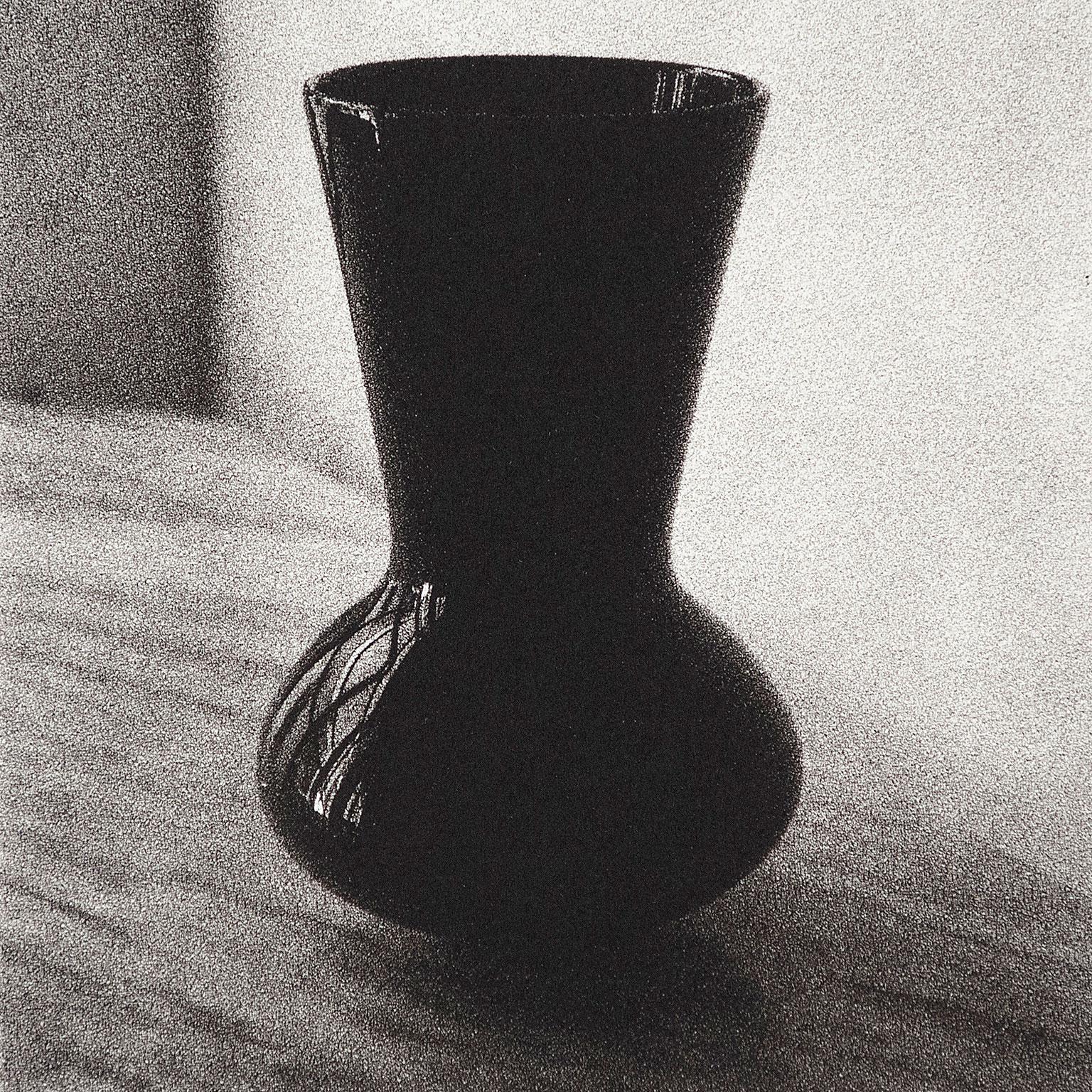 Van Der See Prop-Vase (Grau), Still-Life Print, von Lorna Simpson