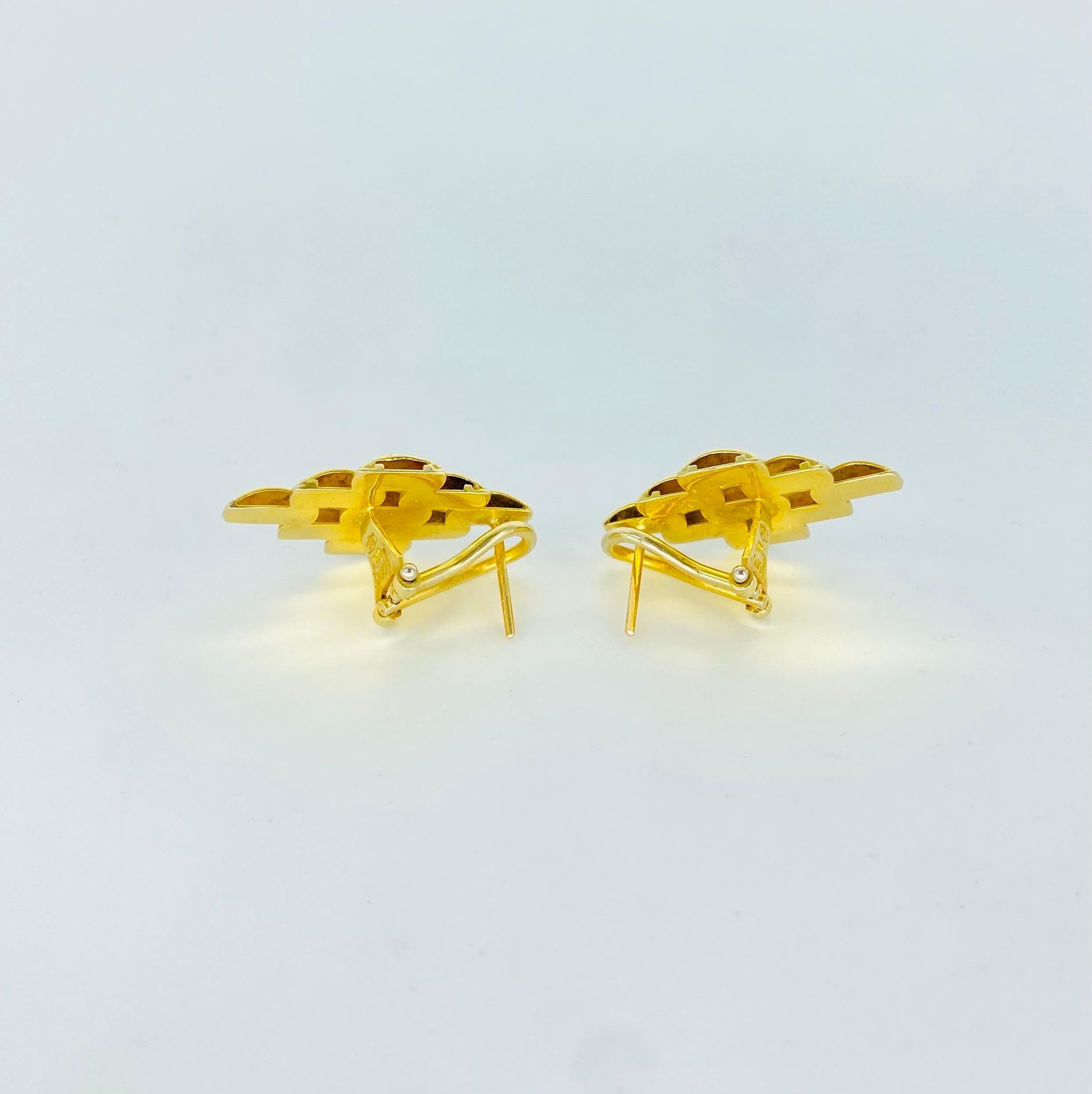 Loro Italian 14k Gold Abstract Design Clip Earrings  For Sale 1