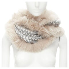 LORO PIANA 100% cachemire gris blanc tricoté avec des motifs en renard ombrageux écharpe circulaire