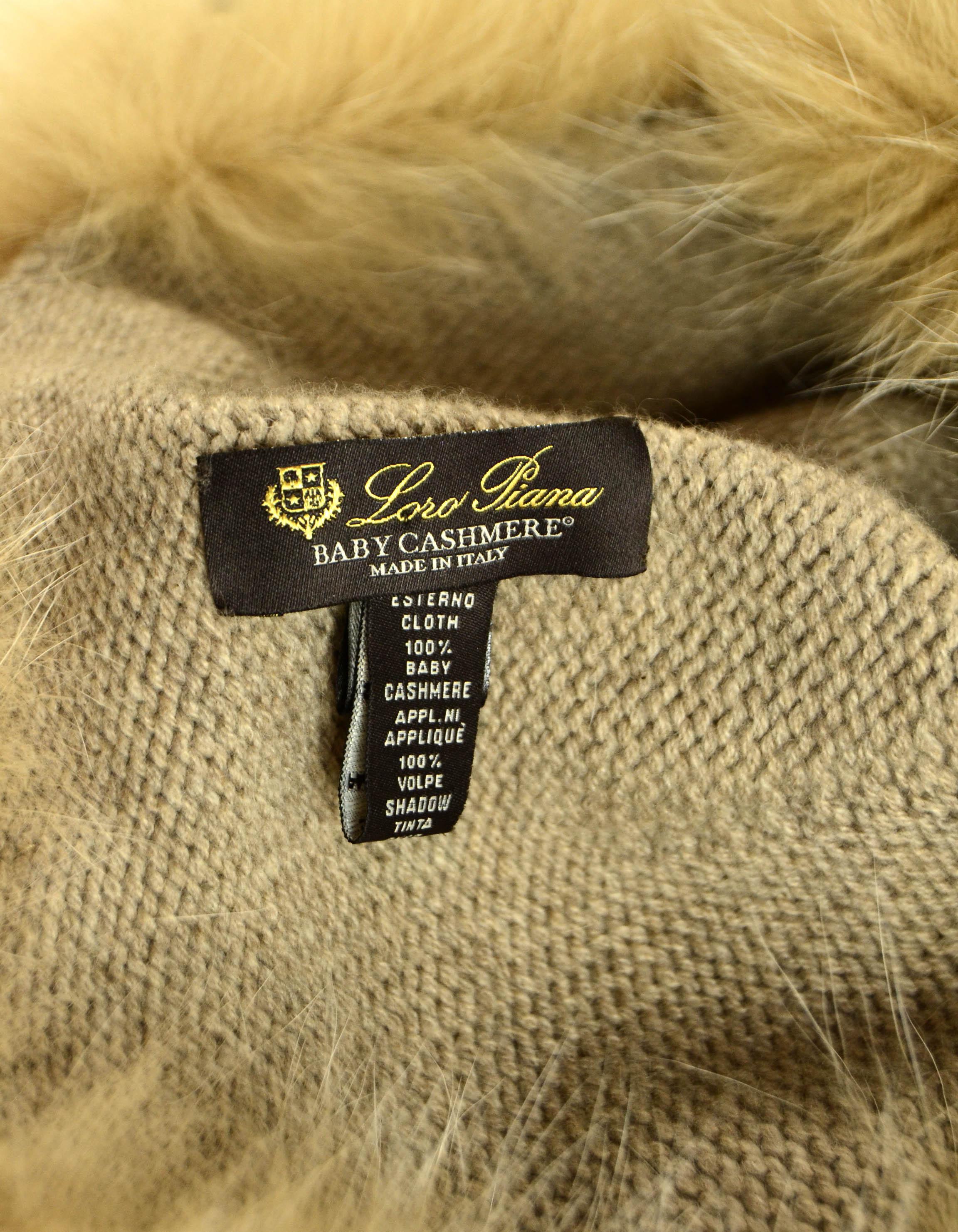 Loro Piana Beige Cashmere Knit Hat w/Fox Trim In Excellent Condition In New York, NY