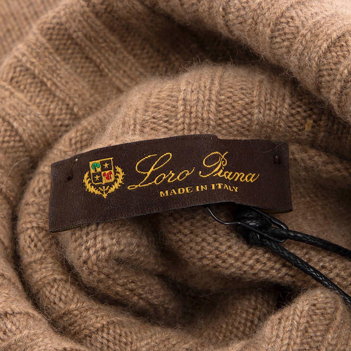 LORO PIANA beige cashmere TURTLENECK Sweater 42 M For Sale 1