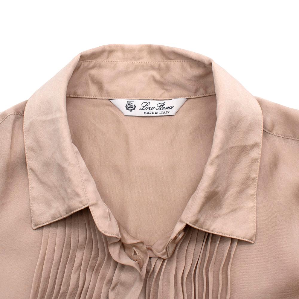 Loro Piana Beige Silk Satin Pleated Shirt - Size US 4 For Sale 3