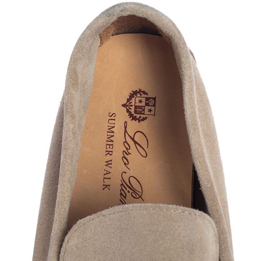 Loro Piana Beige Wildleder Sommer Charms Walk Slip On Loafers Größe 45 im Zustand „Neu“ in Dubai, Al Qouz 2