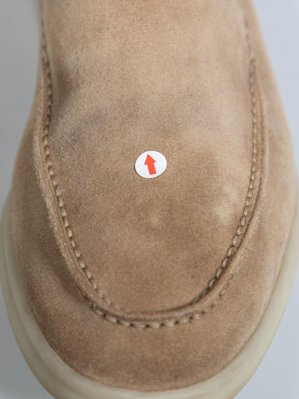 Loro Piana, mocassini estivi in pelle scamosciata beige, taglia IT 42 in vendita 2