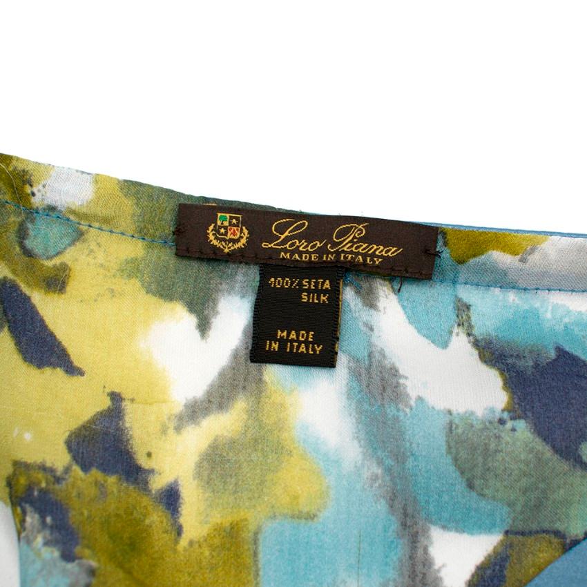 Loro Piana Blue & Green Watercolour Floral Print Blouse - Size M In New Condition For Sale In London, GB