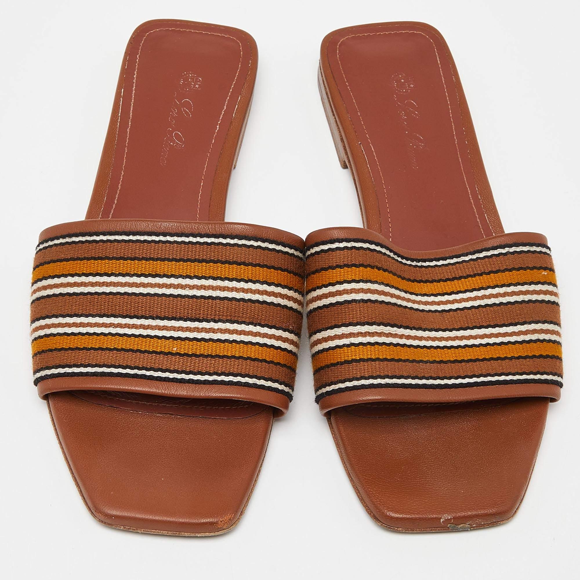 Loro Piana Brown Leder Flache Slides Größe 36 (Braun) im Angebot