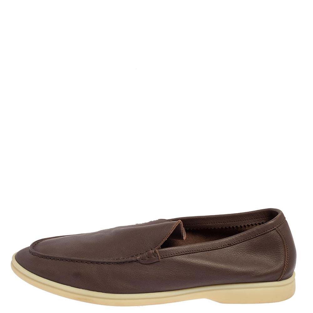 These brown Summer Walk loafers from Loro Piana are crafted from leather and feature a neat design. They flaunt round toes, comfortable leather-lined insoles, and durable rubber soles.

