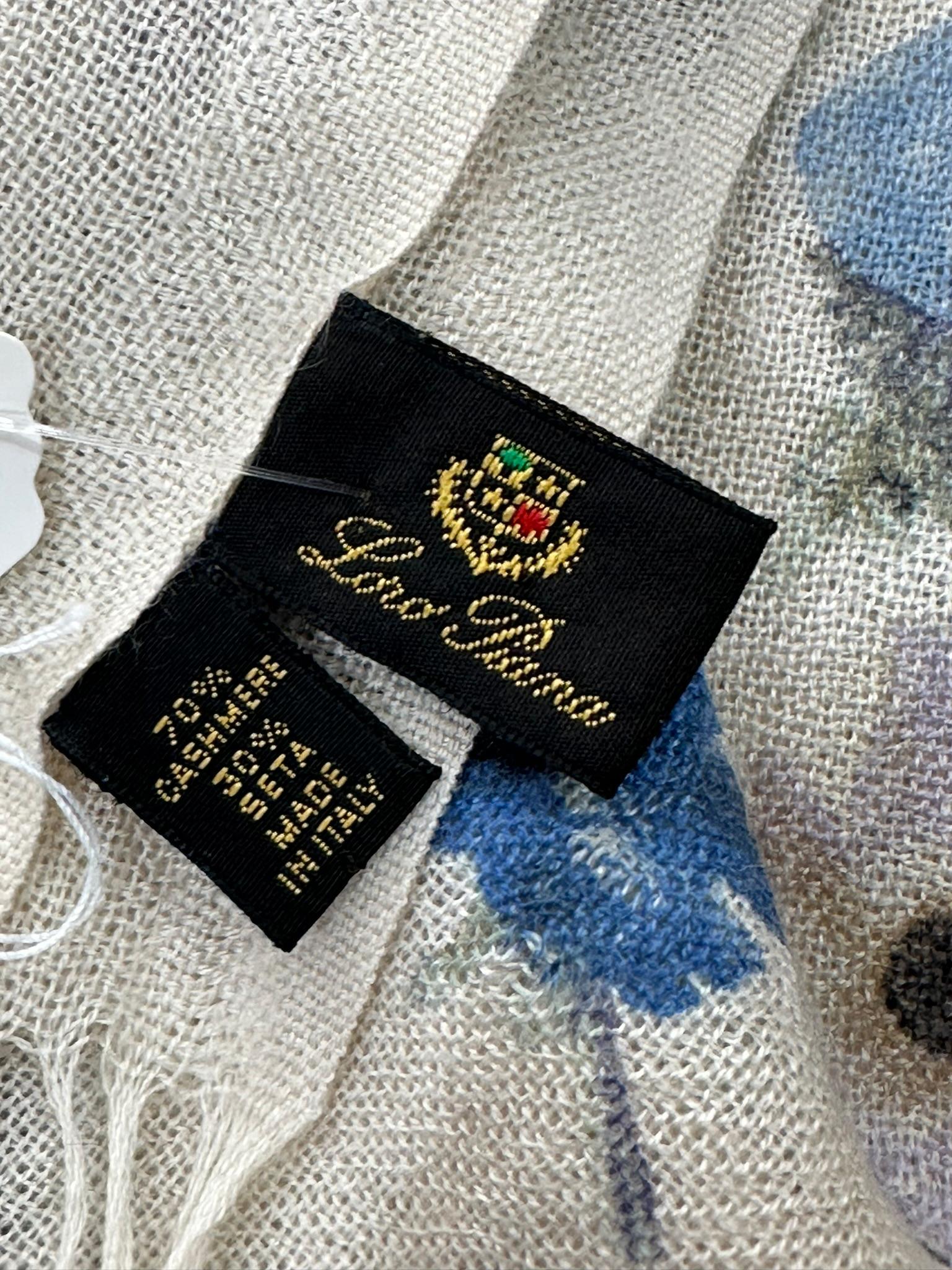 Loro Piana Cashmere & Silk Blue & Cream Floral Fringe Hem Shawl Stole 28 X 80 For Sale 7