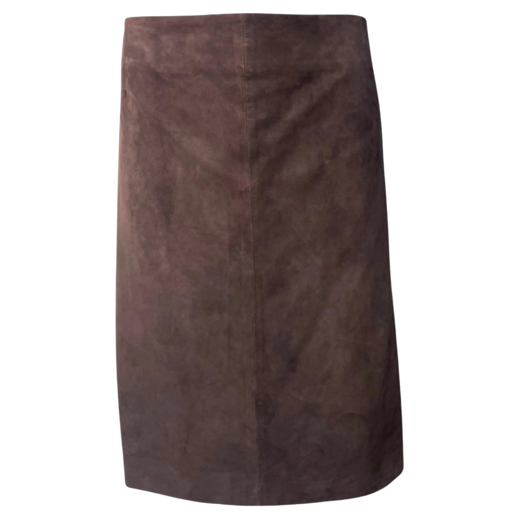 Loro Piana Schokoladenbrauner Wildlederrock im Angebot