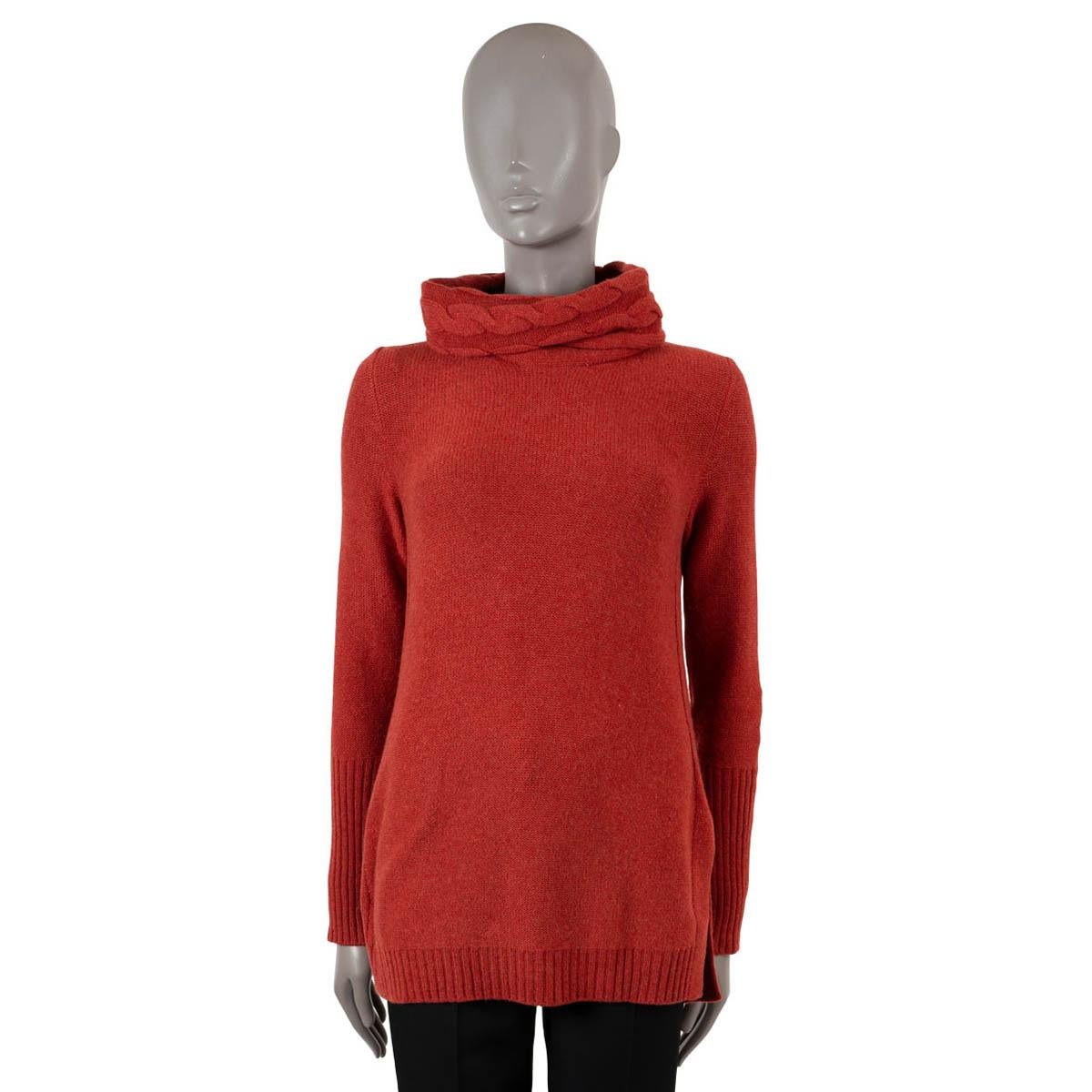 LORO PIANA coral red cashmere KIMBERLEY COWL NECK Sweater 40 S In Excellent Condition For Sale In Zürich, CH