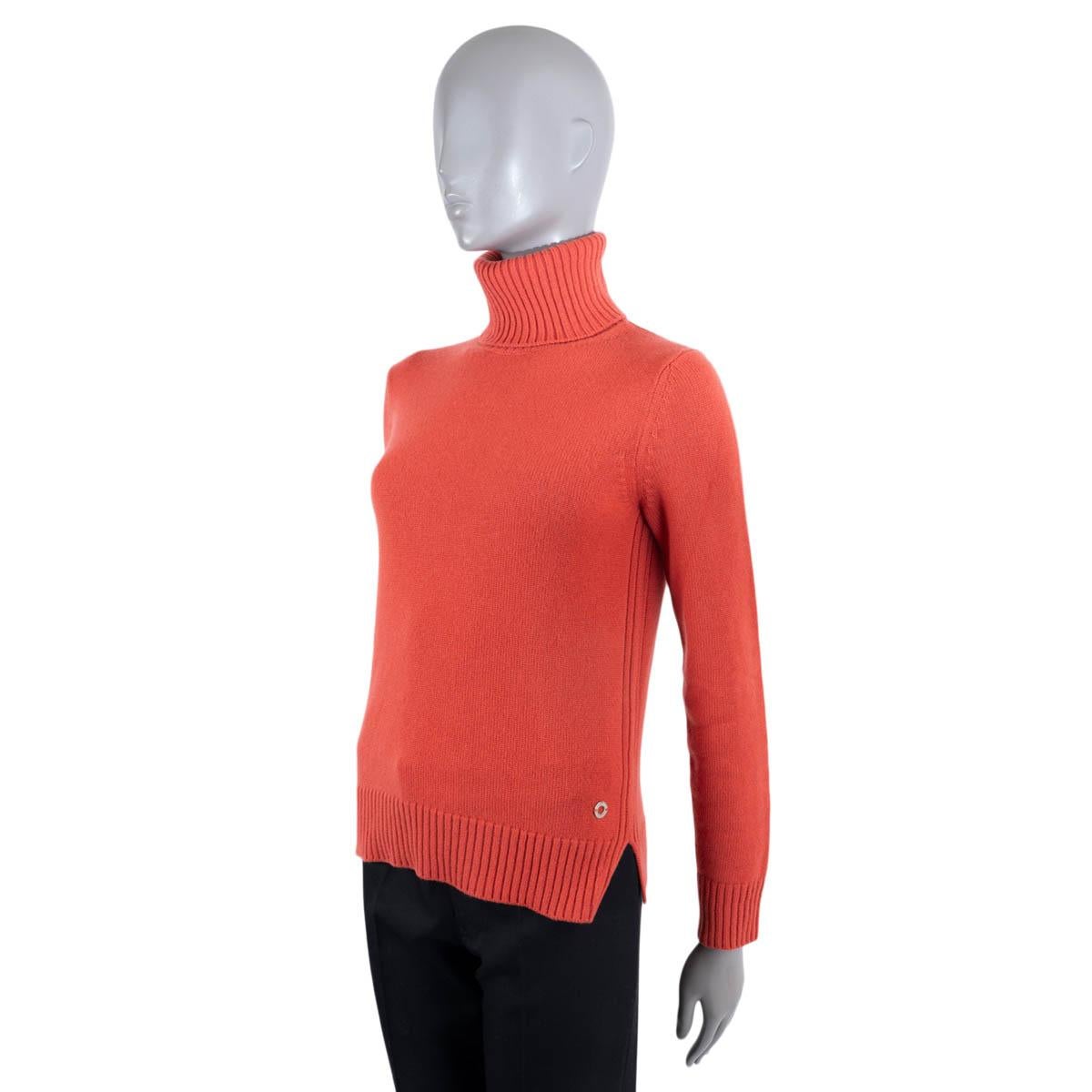 Women's LORO PIANA coral red cashmere PARKSVILLE TURTLENECK Sweater 40 S For Sale